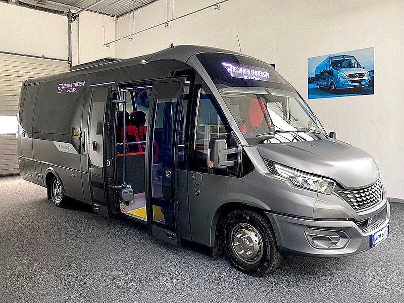 Rošero-P First: Slováci představili autobus na vodík
